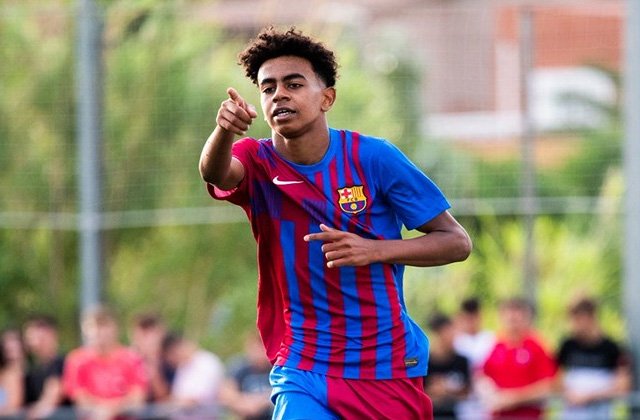 برشلونة رفض 200 مليون يورو للاستغناء عن لامين يمال