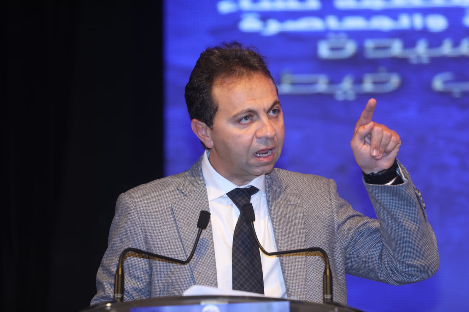 أبو الغالي يرسم خطوط الحداثة الوجدانية للبام ويكشف تهديدات لاستقرار الأسرة