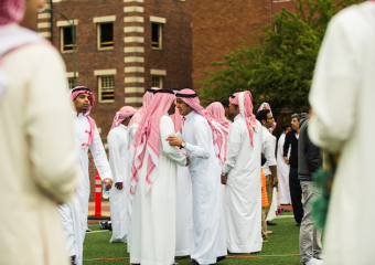 دول عربية تعلن بعد غد الاربعاء أول أيام عيد الفطر