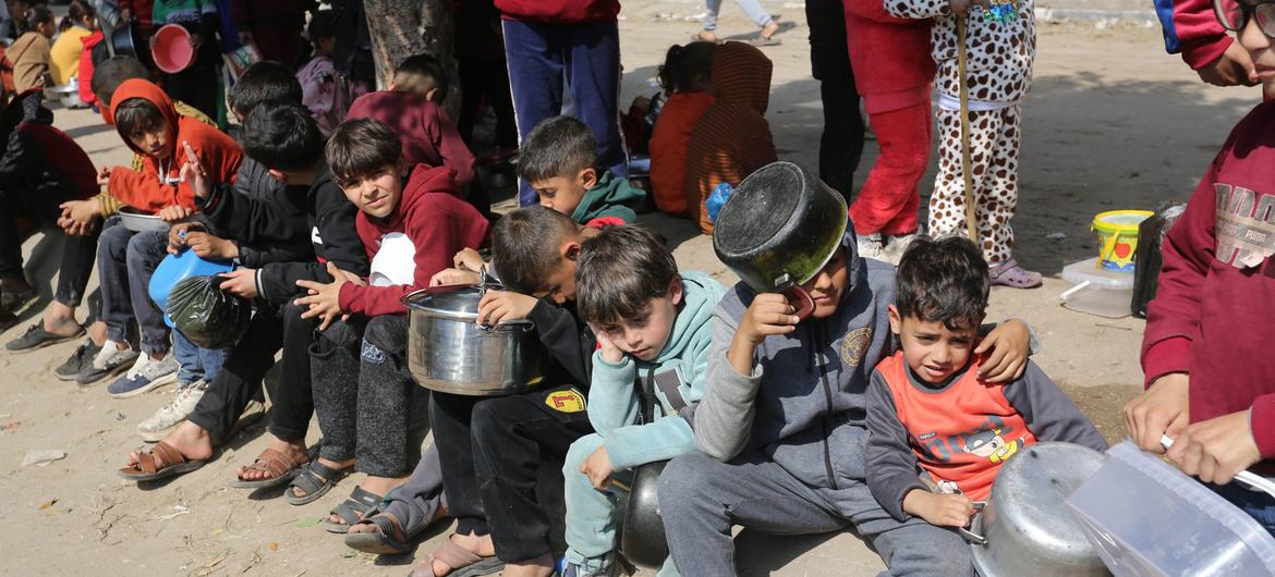مجلس الأمن الدولي يحذر من “مجاعة وشيكة” في غزة
