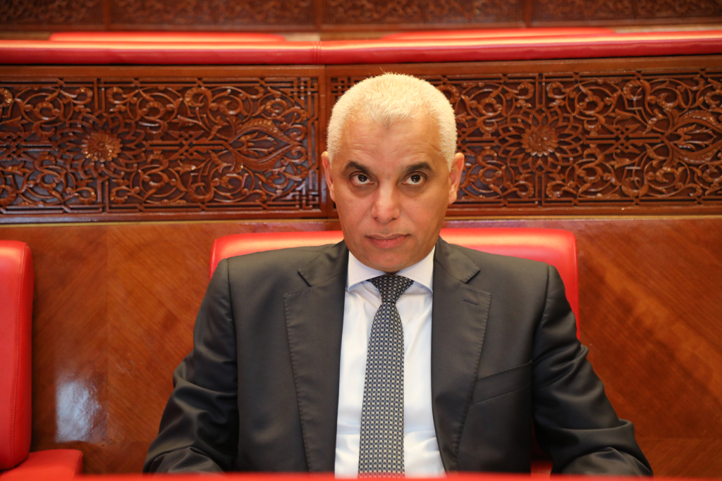آيت الطالب.. الصمت ليس حكمة!