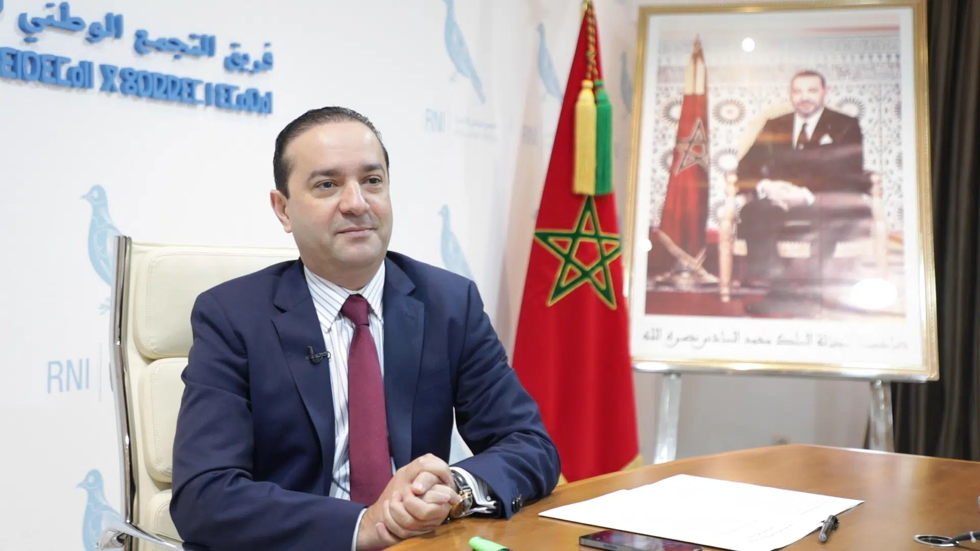 الملك يهنئ محمد شوكي بانتخابه رئيسا لحزب الأحرار