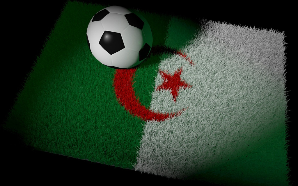 مسؤول جزائري يصب الزيت على النار ويحرض على مقاطعة المواجهات الرياضية مع المغرب