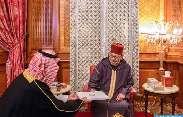 الملك محمد السادس يستقبل بالبيضاء مبعوث العاهل السعودي