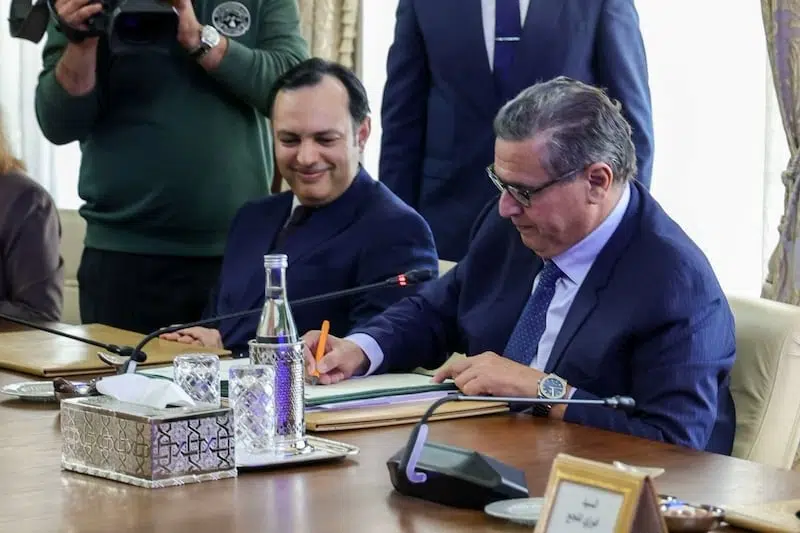 الحكومة تكشف حقيقة التفاوض مع النقابات حول رفع سن التقاعد إلى 65 سنة