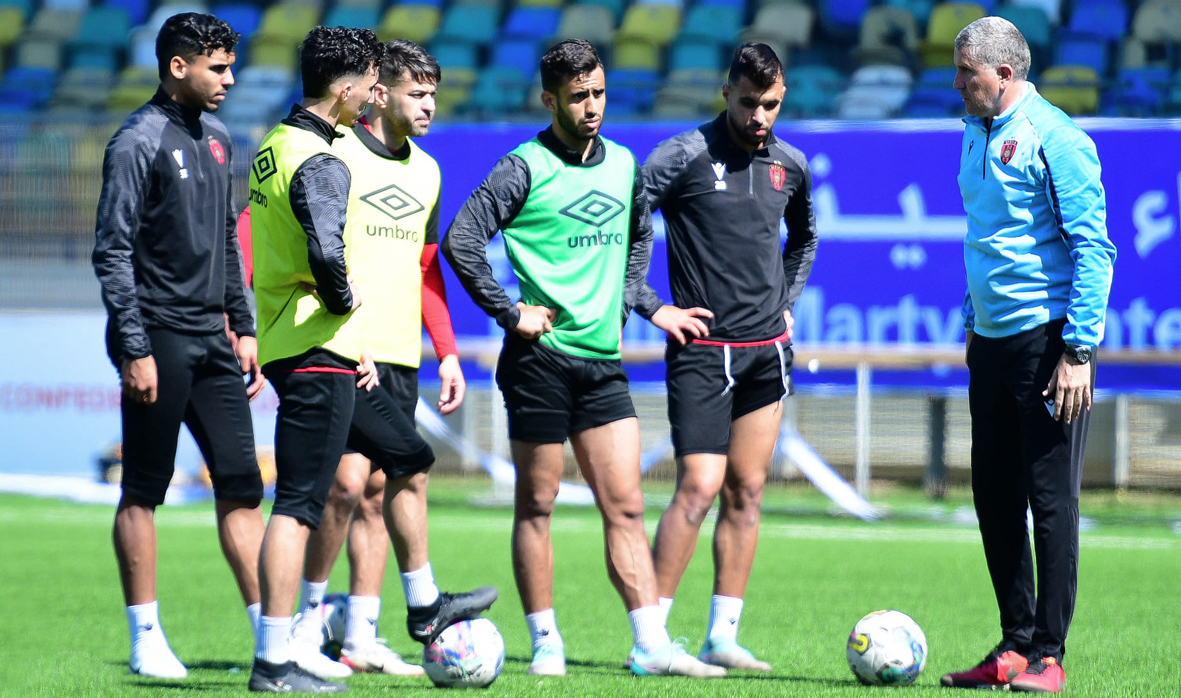 “أزمة القمصان”.. الجزائر تُقِرُّ بالهزيمة الرياضية وتنتظر حكم “الطاس” بعد 6 أشهر