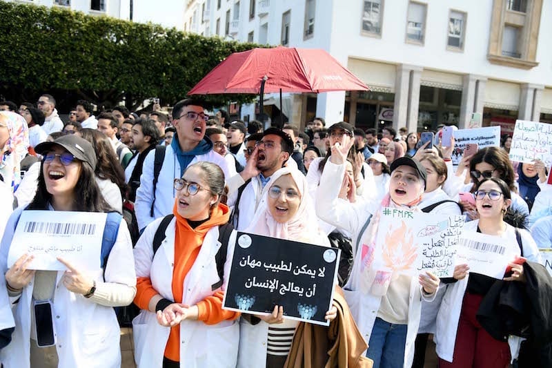 ميراوي يرمي بكرة الحوار مع طلبة الطب في ملعب العمداء ورؤساء الكليات