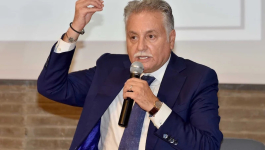 “الكتاب” ينتقد تأخر أحزاب الأغلبية في الالتحاق بتقصي حقائق “الفراقشية”
