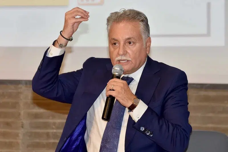 “الكتاب” يدعو لتفادي العنف والتخريب حفاظا على مشروعية مطالب الشباب