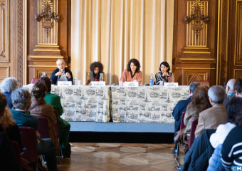 كتاب مغاربة يشاركون بافتتاح معرض الكتاب المغاربي بباريس