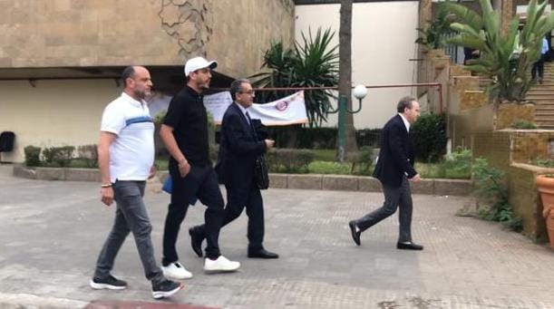 “السرقة المفبركة”.. دفاع “مومو” يلتمس إجراء الخبرة على هواتف المتهمين