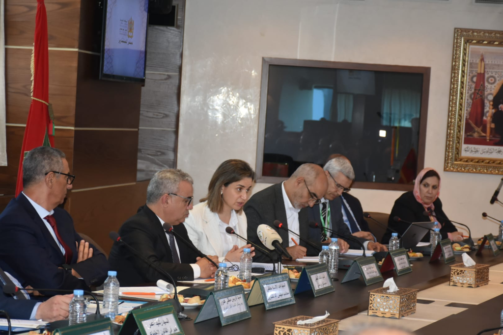 مزور: تطوير الوظيفة العمومية مطلب استعجالي واتخذنا إجراءات ملموسة للموظفين