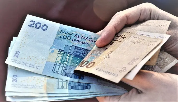 متوسط الأجور بالوظيفة 10.732 درهما شهريا