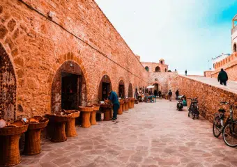 معرض فني يستحضر روح المدينة العتيقة بالصويرة