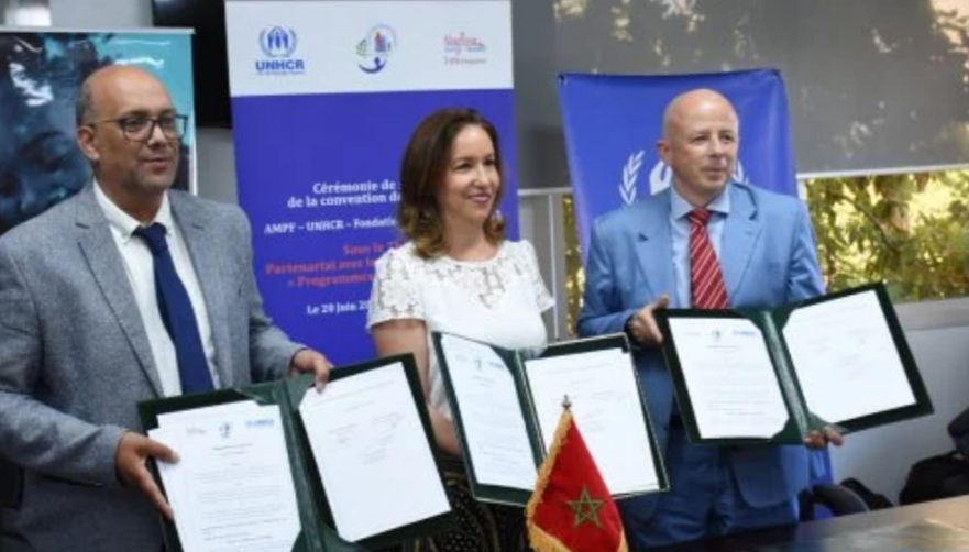المغرب يوقع اتفاقية شراكة لتحسين ولوج اللاجئين للعلاجات