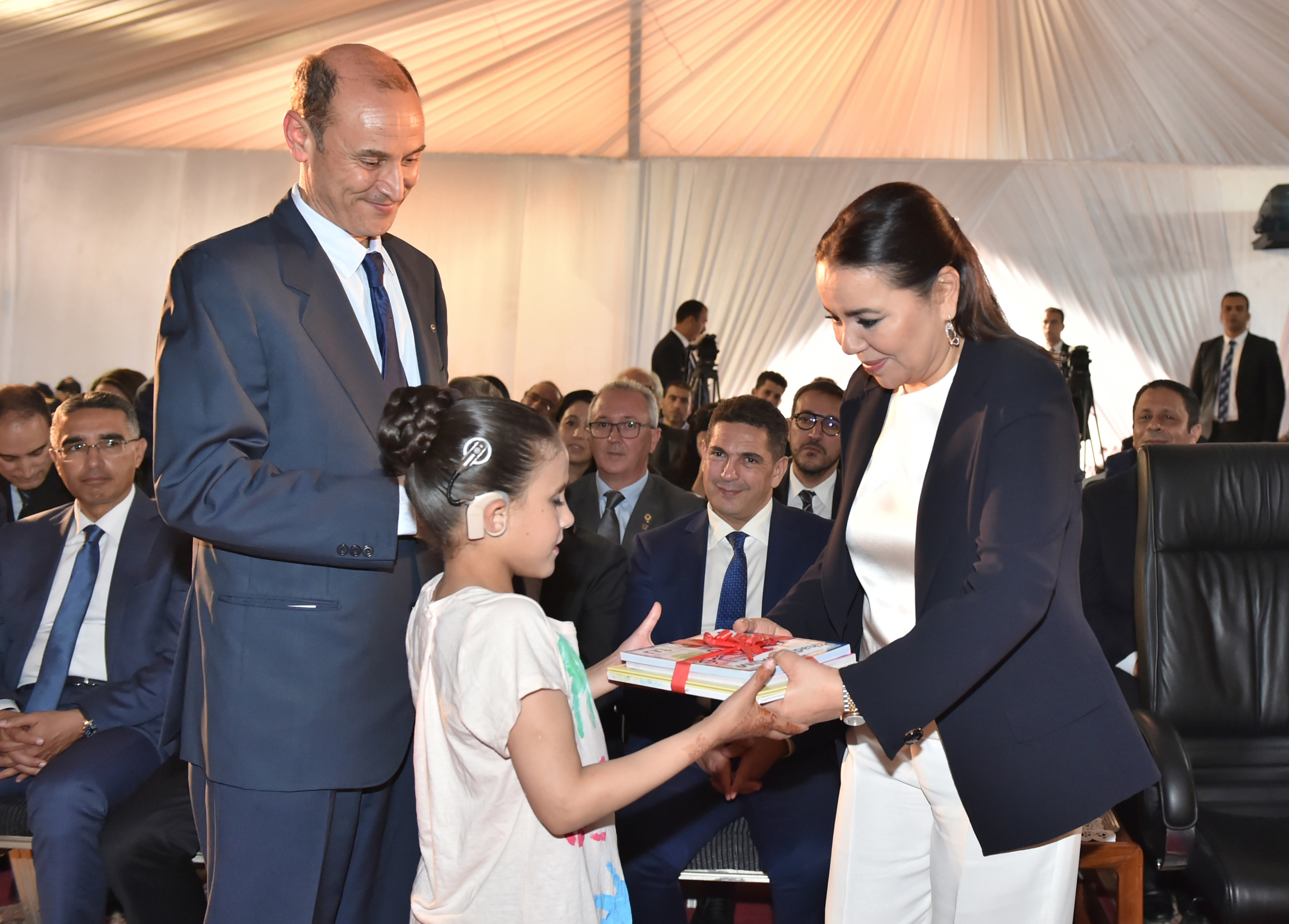الأميرة للا أسماء تترأس حفل نهاية السنة الدراسية لمؤسسة الصم