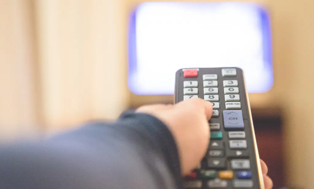 برمجة متأخرة للقناة الأولى مقابل استعداد مبكر للقناة الثانية وMBC5