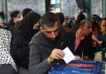 انطلاق الجولة الثانية بالانتخابات الرئاسية بإيران