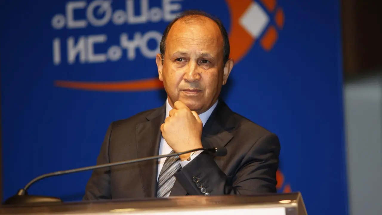 إعفاء أحيزون من رئاسة اتصالات المغرب بسبب توالي الإخفاقات