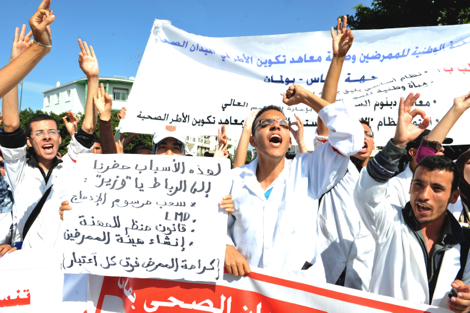 “ممرضو الغد” يرفضون تكوين موظفي الجماعات بالمعاهد ويهددون بـ”مقاطعة مفتوحة”
