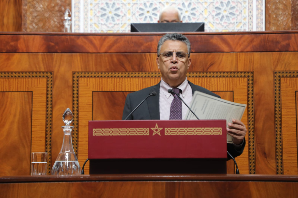 المسطرة المدنية.. وهبي يحاول امتصاص غضب المحامين ويدافع عن دستورية مستجداتها