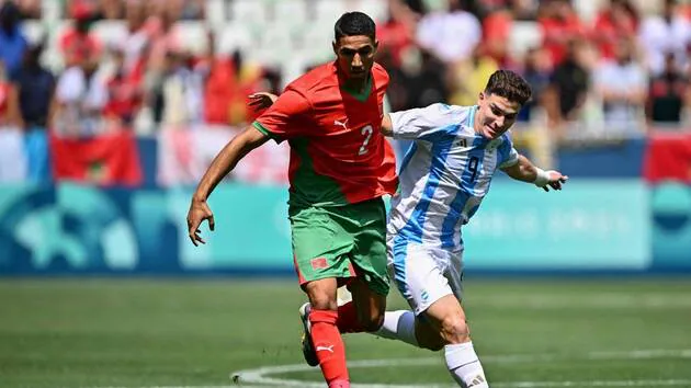 هدف رائع لرحيمي يمنح التفوق للمغرب في الشوط الأول أمام الأرجنتين