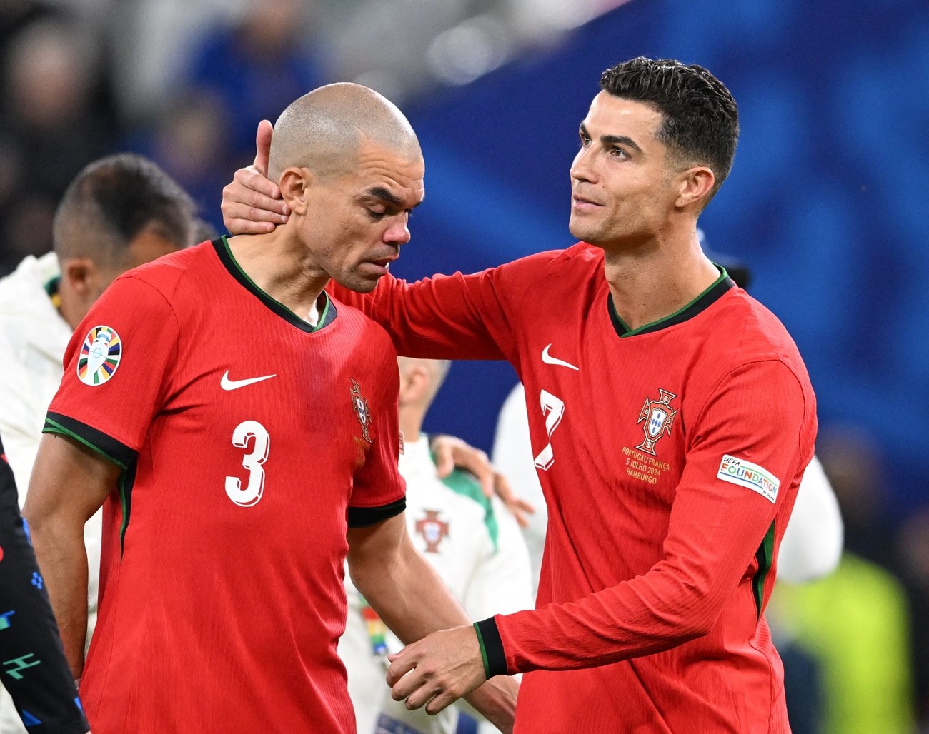 المدافع البرتغالي بيبي يعلن اعتزاله اللعب نهائيا