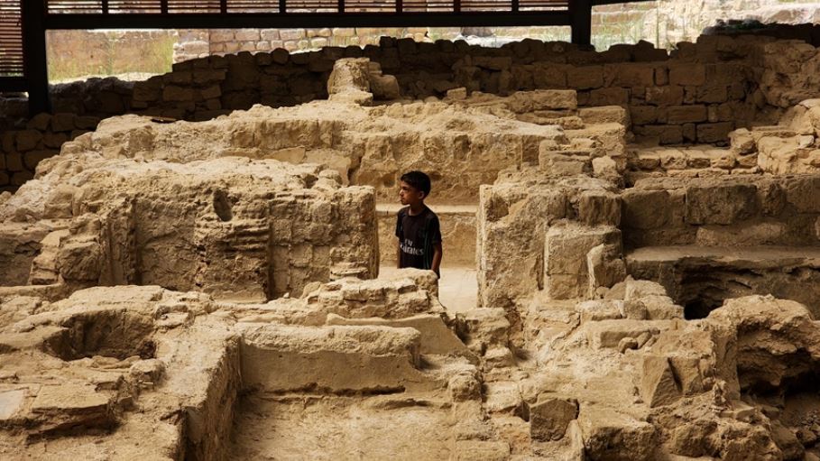 رغم إدراجه عالميا.. دير “القديس هيلاريون” في مرمى نيران إسرائيل بغزة