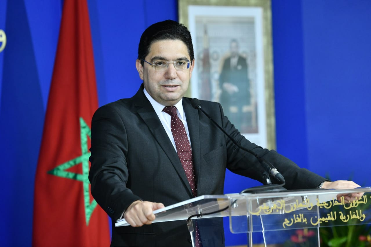 صفعة تلو أخرى للبوليساريو والجزائر.. تشاد تفتتح قنصليتها بالصحراء المغربية