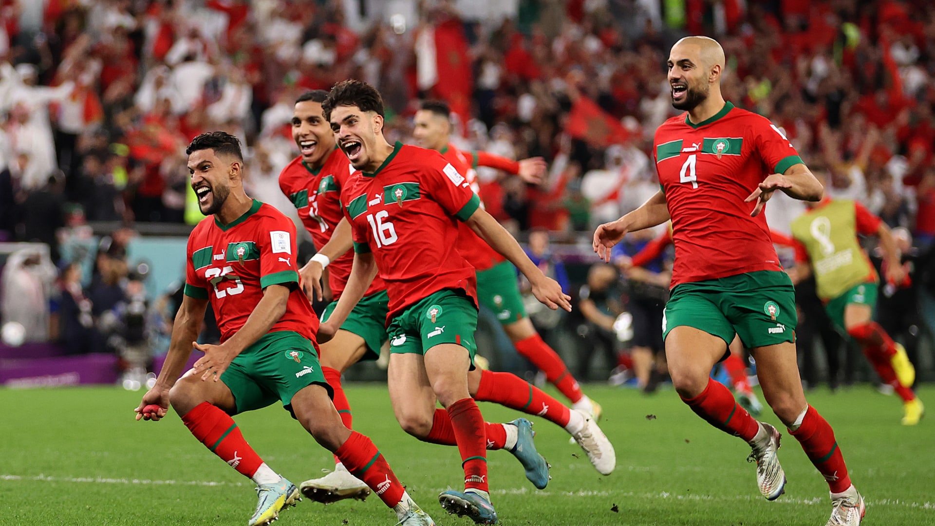مغاربة بالدوريات الكبرى.. تألق حارث وعودة لأمرابط ومزراوي مقابل غياب مفاجئ لأكرد