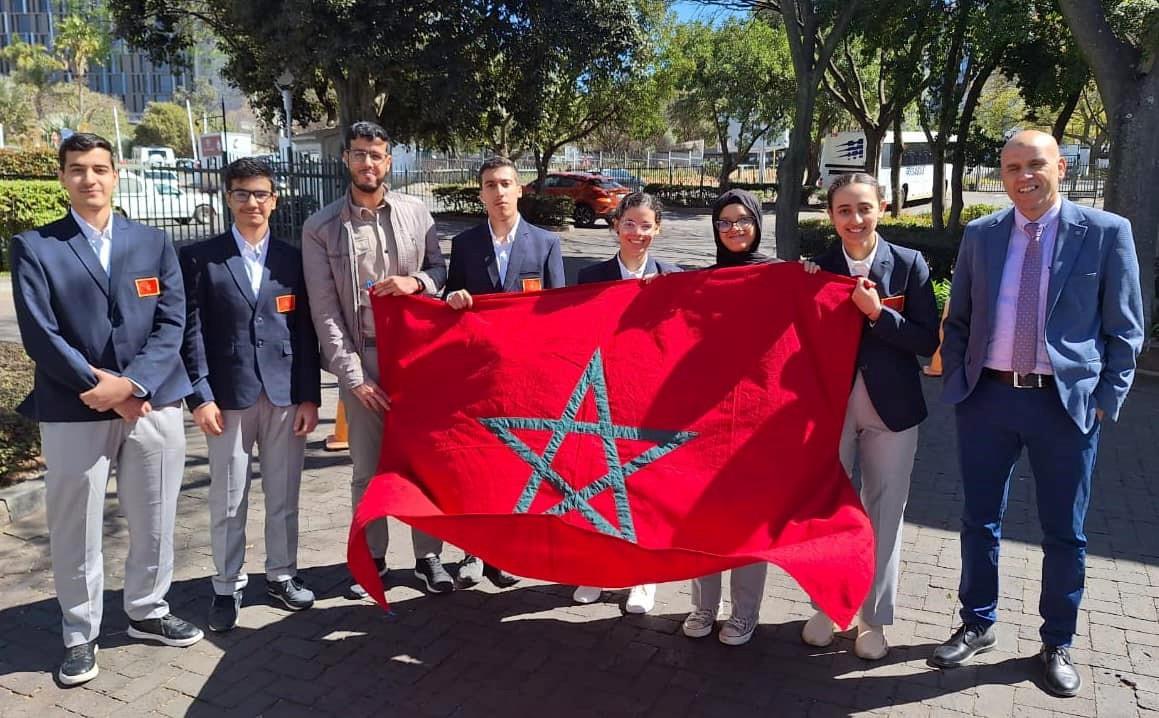 انتقادات لركوب “وزارة بنموسى” على ميداليات التلاميذ لتلميع المنظومة التربوية