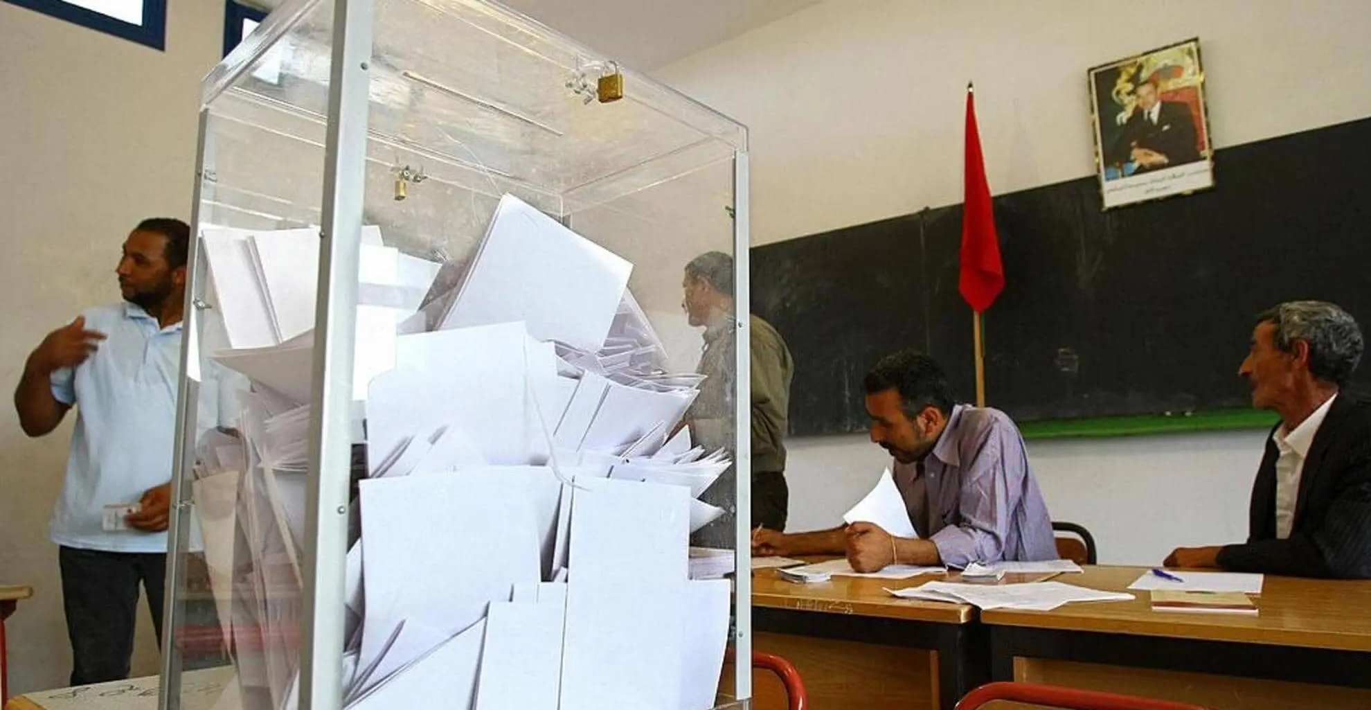لفتيت يجتمع بقادة الأحزاب ويمهلهم حتى نهاية غشت لإرسال مقترحات تنظيم الانتخابات