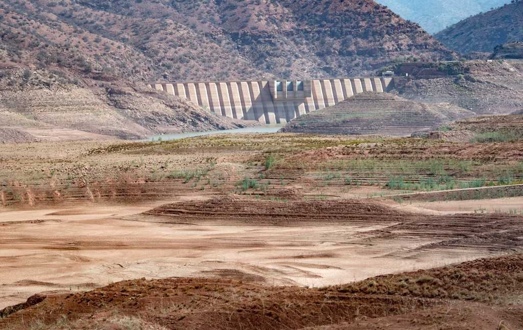 “محنة الجفاف”.. هل تُبعد سياسات الحكومة شبح العطش عن المغاربة؟