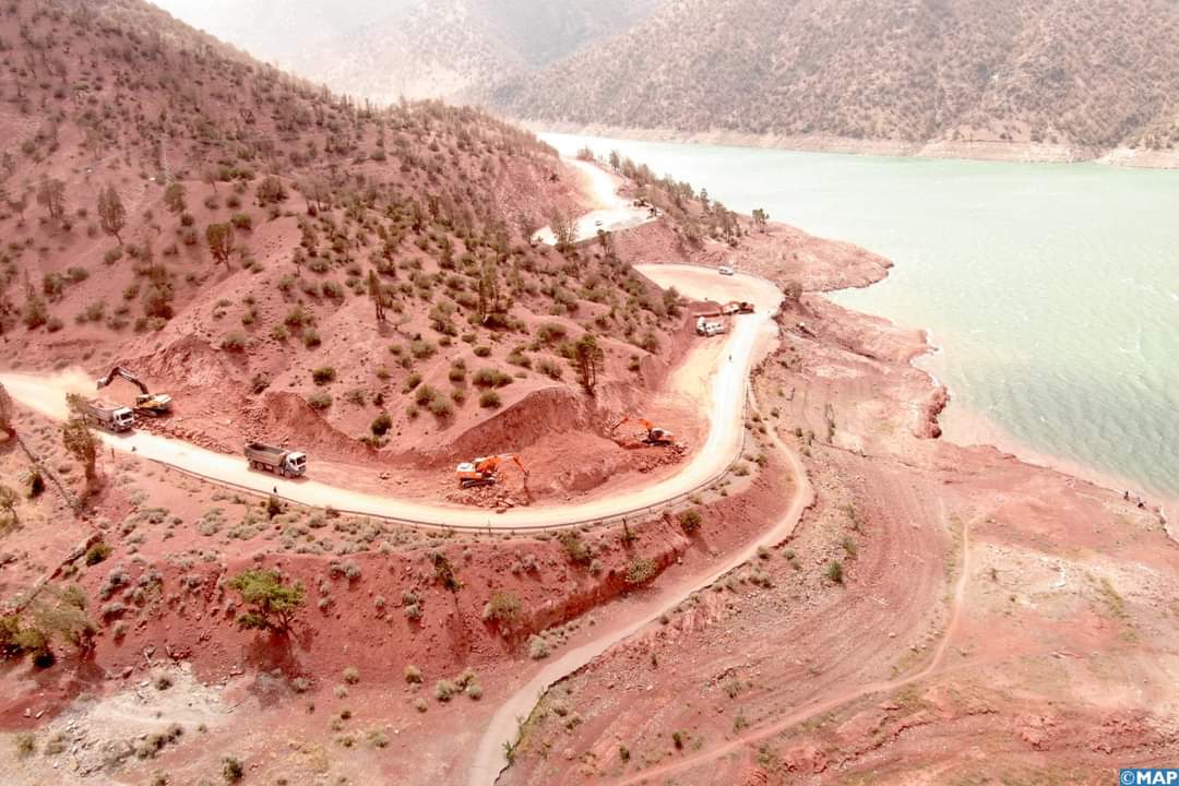 إقليم الحوز.. إزالة الأنقاض تصل مراحلها النهائية رغم التضاريس الوعرة