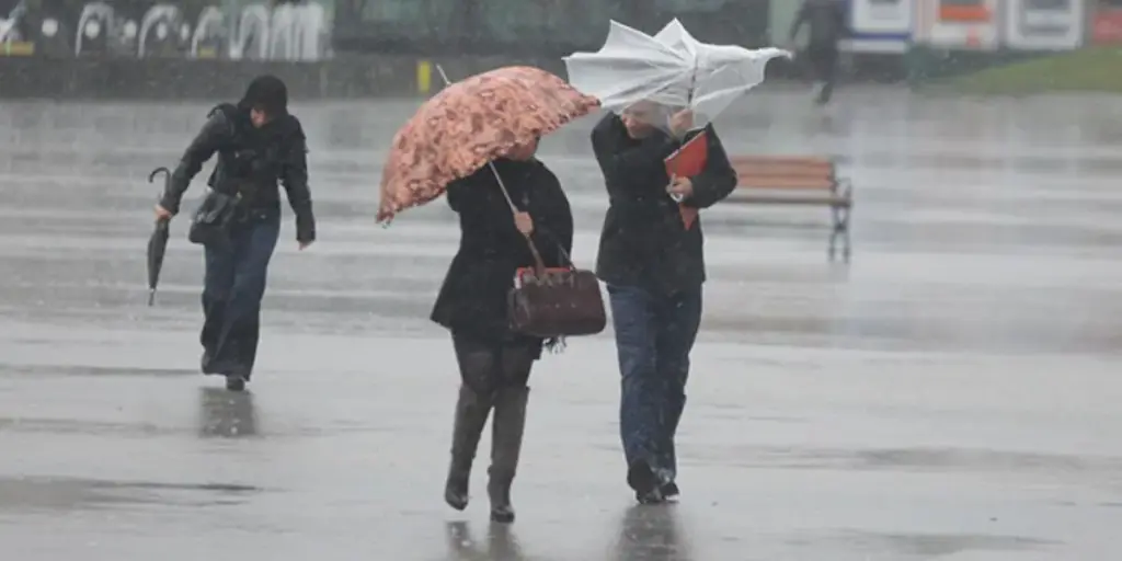 تساقطات مطرية رعدية قوية من الخميس إلى الجمعة بالمغرب
