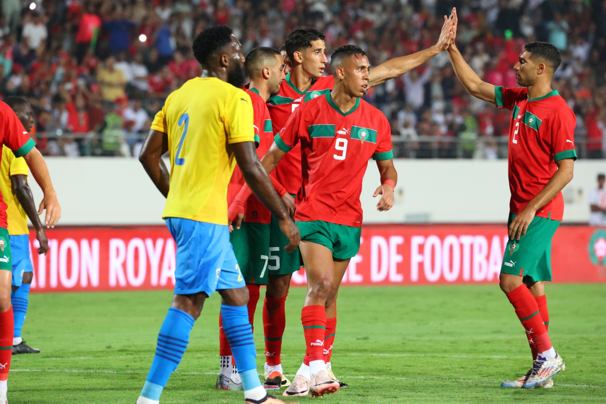 هذه عوامل جعلت المنتخب المغربي يكتسح الغابون برباعية في تصفيات كان “المغرب 2025”