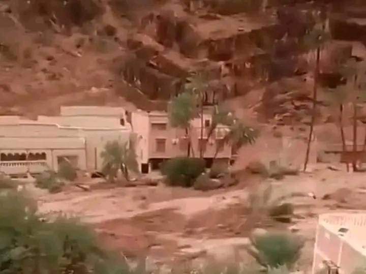 ليلة بيضاء بدواوير طاطا.. مفقودون بسبب الفيضانات والسلطات تسارع الزمن لفك العزلة