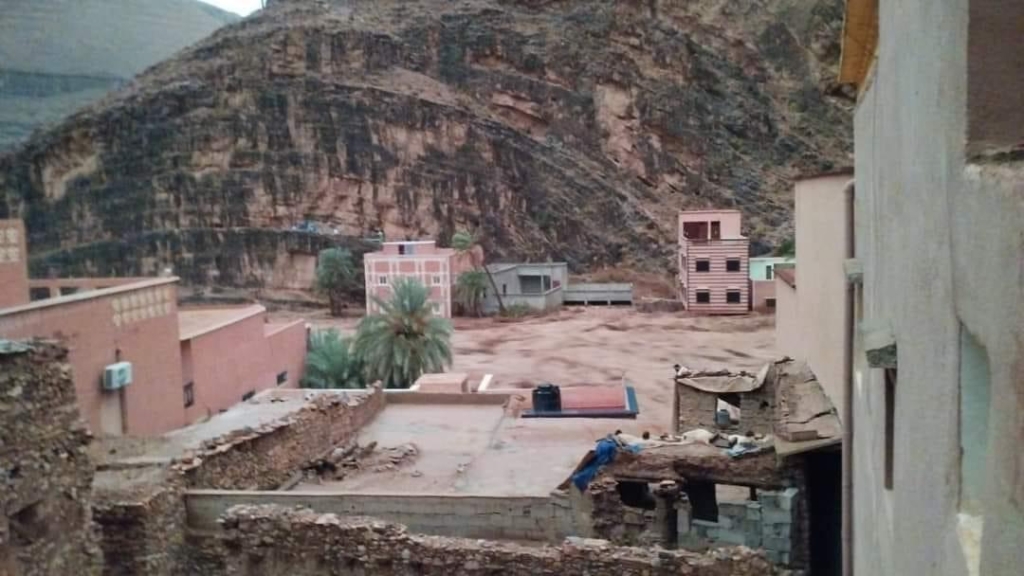 السلطات تكشف مصرع أربعة أشخاص بفيضانات طاطا و14 عشر مفقودا