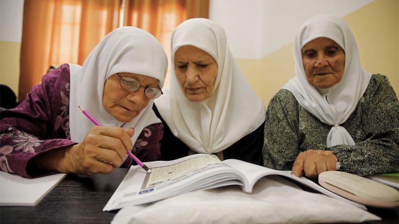 فلسطين.. الأمية تنخفض بـ85 بالمئة خلال 20 سنة