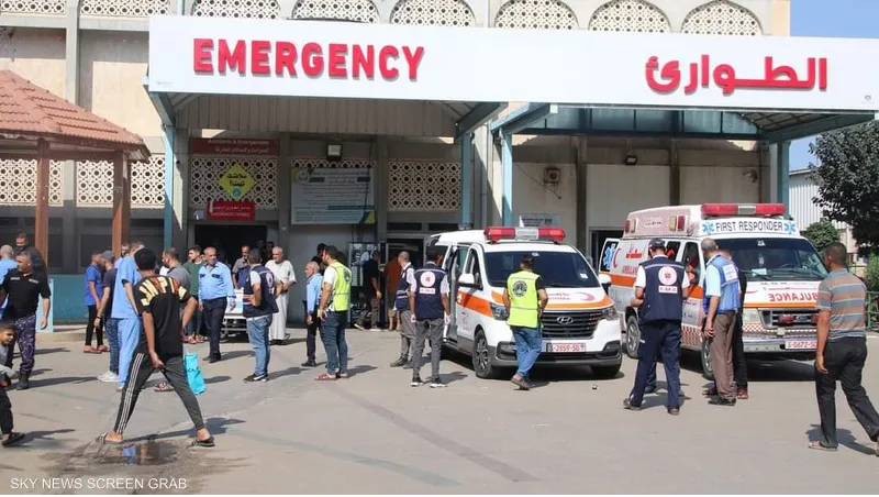 تحذيرات من توقف مستشفيين عن العمل شمال غزة