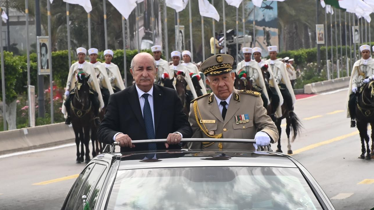 قيادي سابق بالبوليساريو: الجزائر متيقنة أن رهانها على الصحراء خاسر وتوهم شعبها بحرب دائمة