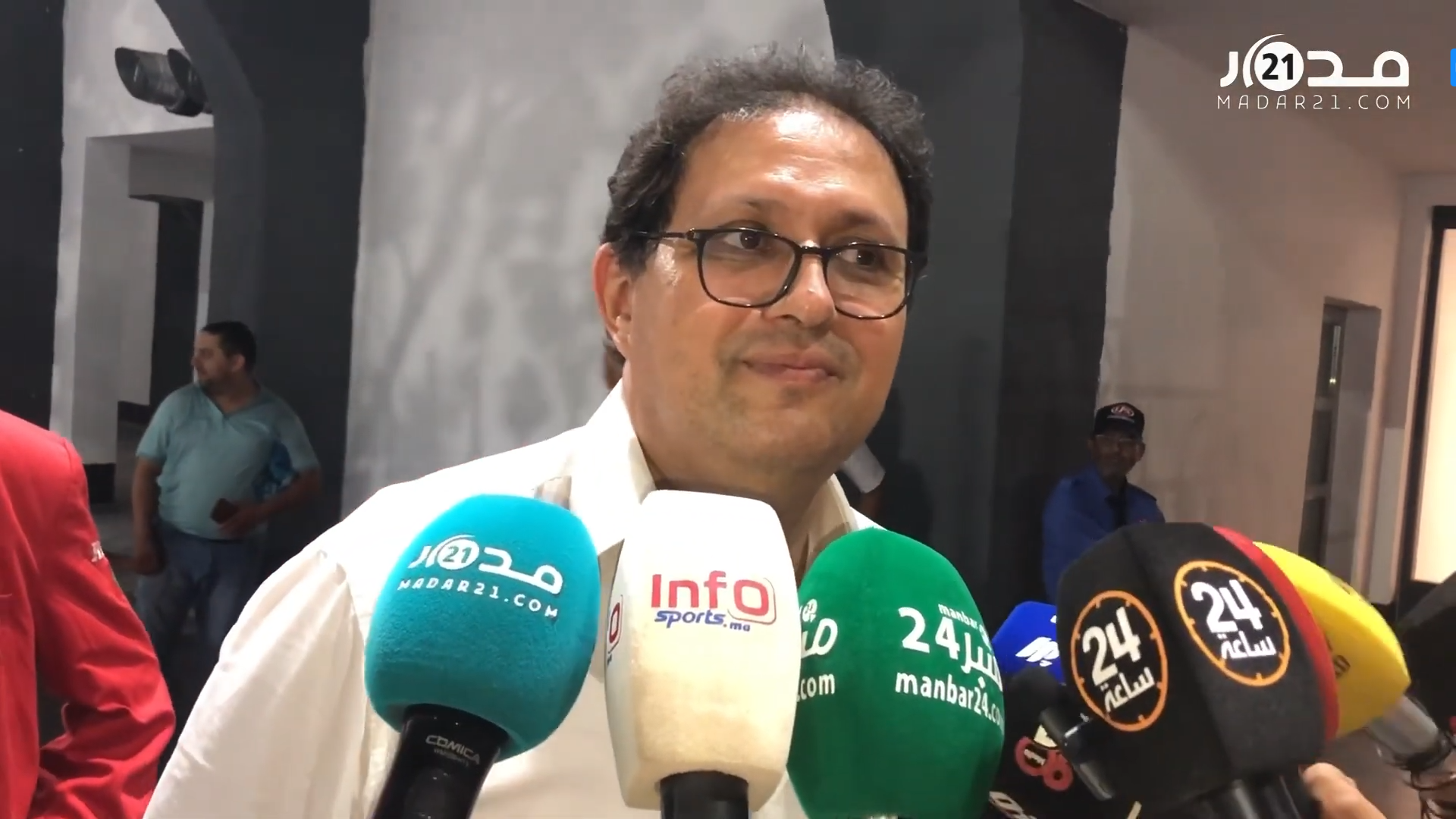 آيت منا: سنتعاقد مع لاعبين الأسبوع المقبل ونُعِدّ فريقا يُمتع ويَنتصر في المباريات