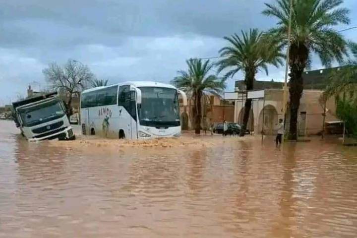 فتح 35 مقطعا طرقيا مقطوعا بسبب العواصف الرعدية بالمغرب