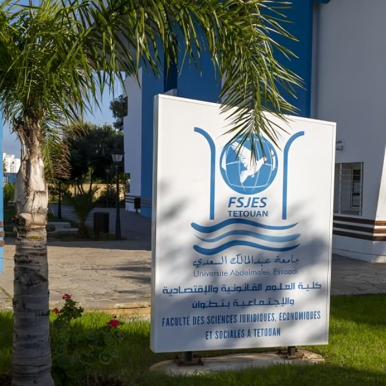 اتهامات بإقصاء طلبة الجنوب تلاحق كلية الحقوق بتطوان لفرضها تقديم ملفات الترشح حضوريا