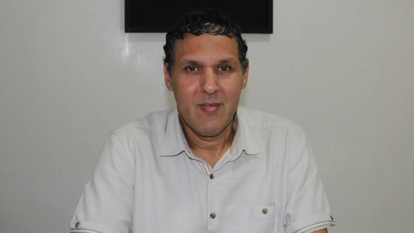 محمد البندوري يرصد أزمة النقد في كتابه الجديد