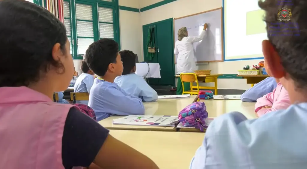 أساتذة الابتدائي يتمسكون بـ”عطلة السبت” واحترام 18 ساعة عمل أسبوعياً