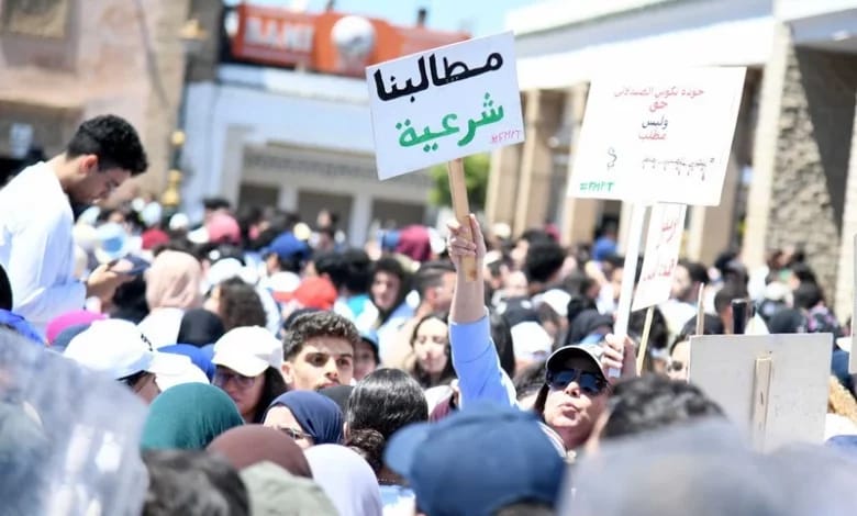 طلبة الطب يردون على ميراوي بالتشبث بالمقاطعة ويدعون الوسيط لفضح “عبثية” الوزارة