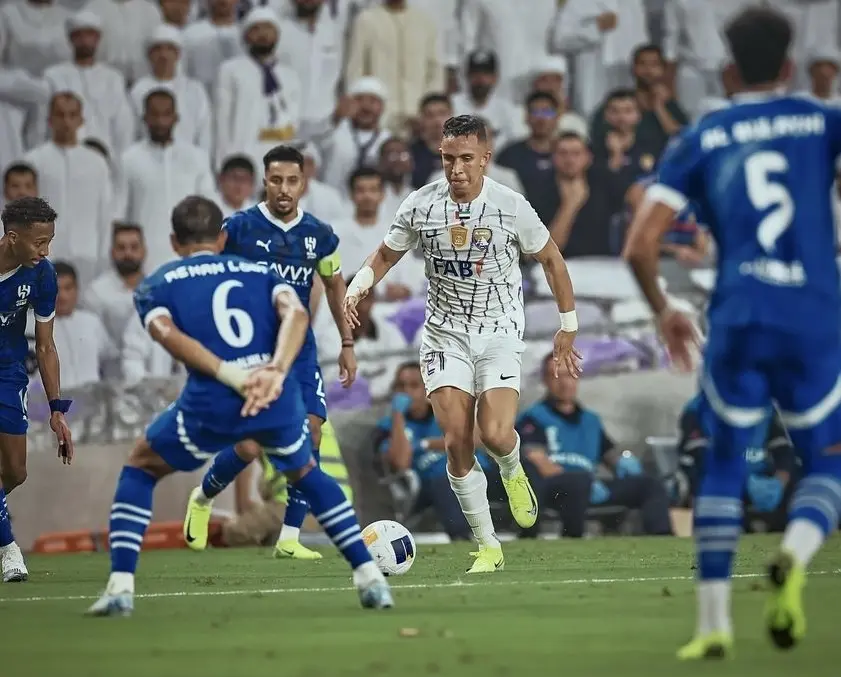 رحيمي يتألق بـ”هاتريك” آسيوي والجماهير تطالب بمنحه الكرة الذهبية الإفريقية