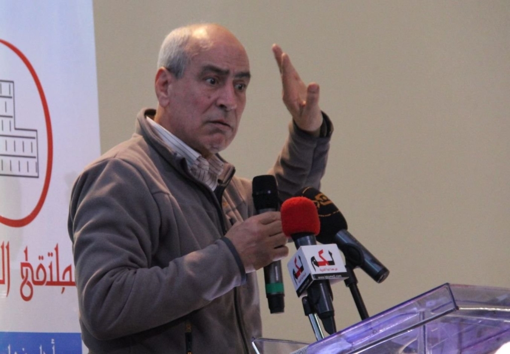متابعة عبد المومني بحالة سراح بتهم نشر ادعاءات كاذبة والتبليغ عن جريمة خيالية