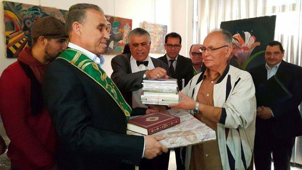 تقديم ديوان شعري جديد لإدريس لحمر بفاس
